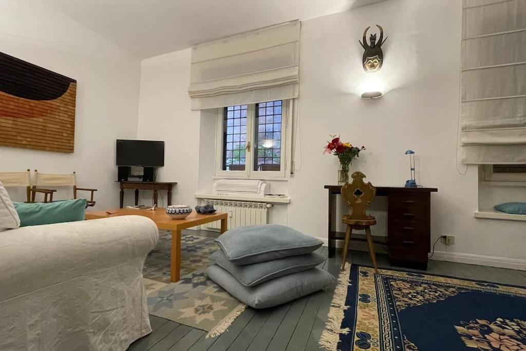 Apartamento Vicolo San Trifone By Hili Roma Exterior foto